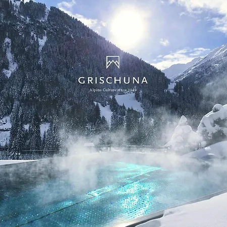 Heart Grischuna Отель